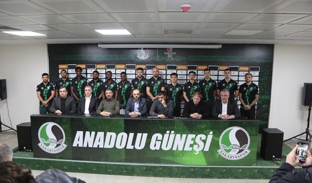 Transferin son gününde 13 imza birden atıldı