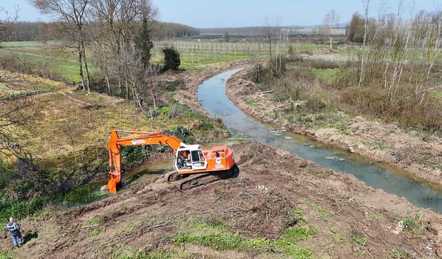 Büyükşehir'den kapsamlı drenaj ve kanal temizliği