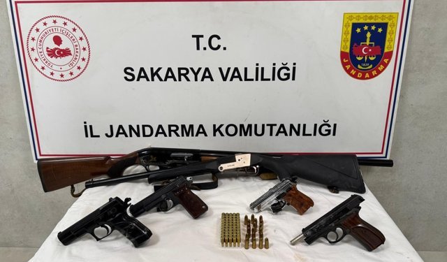 Silah kaçakçılarına darbe: 2 tutuklama