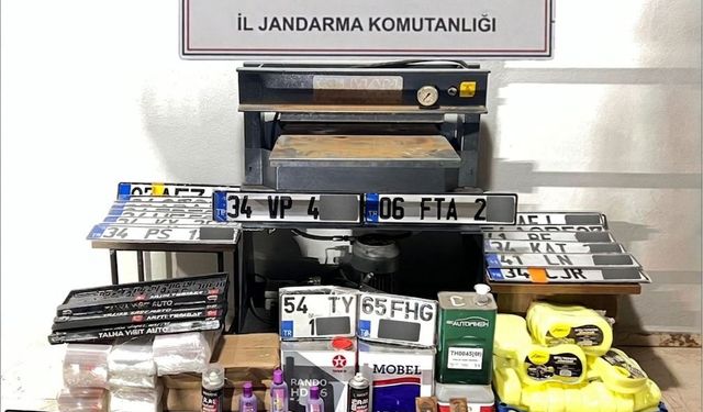 Sahte plaka basanlara darbe!