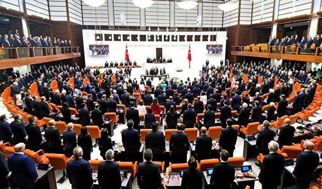 Mecliste dengeler değişiyor!