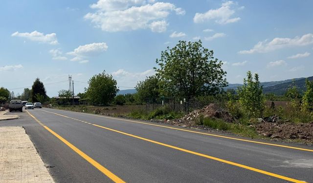 Arifiye Siteler Caddesi yeni yüzüne kavuştu