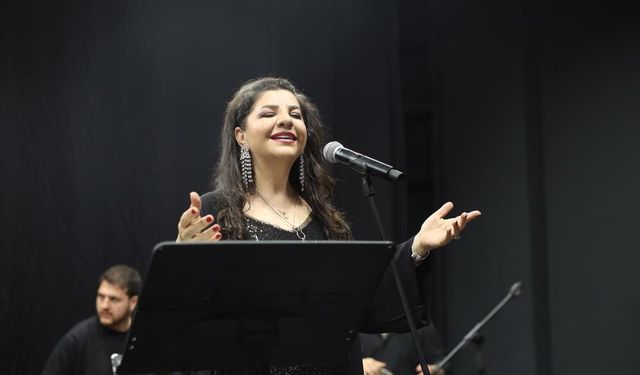 Çiğdem Gürdal Sakaryalılarla konserde buluştu