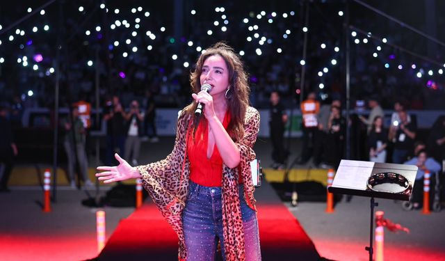 Avrupa Şampiyonası coşkusu Öykü Gürman konseriyle taçlandı