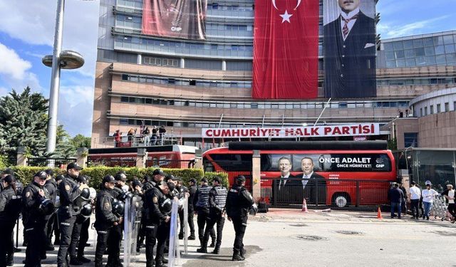 CHP'de imza kampanyasında sayı ilk gün tamamlandı