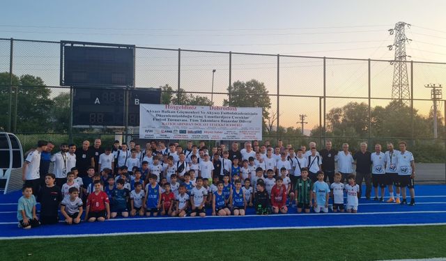 "Genç Umutlar Futbol Turnuvası" Sakarya'da başlıyor