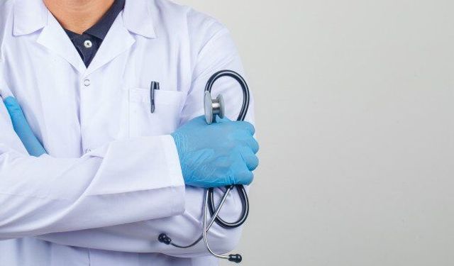 Sakarya'daki o doktor meslekten men edildi