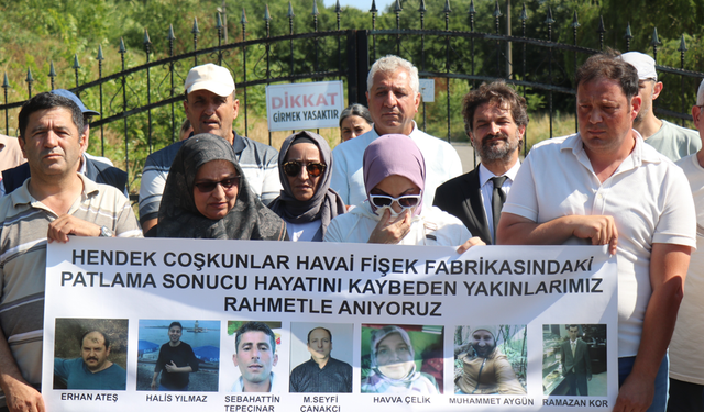 Havai fişek fabrikasındaki patlamada hayatını kaybeden işçiler anıldı