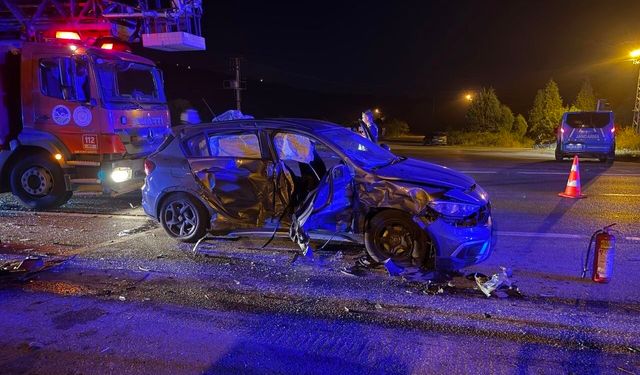 Sakarya'da feci kaza! Yaralılar var
