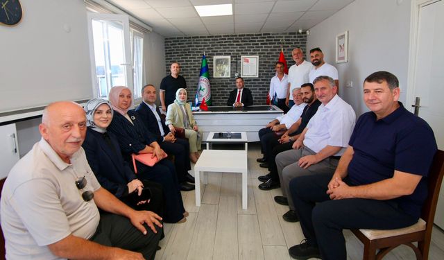 Erdoğan'dan Rizeliler Derneği'ne ziyaret
