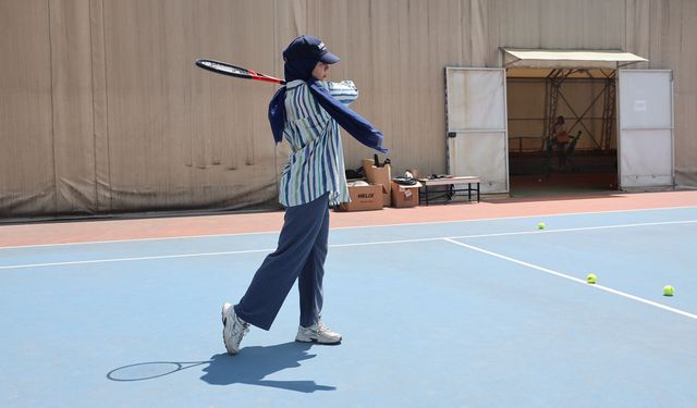 Spor Okulu’nda tenis heyecanı