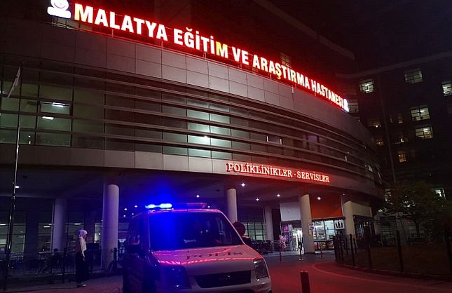 İki çocuk annesi 20'den fazla bıçak darbesiyle katledildi!