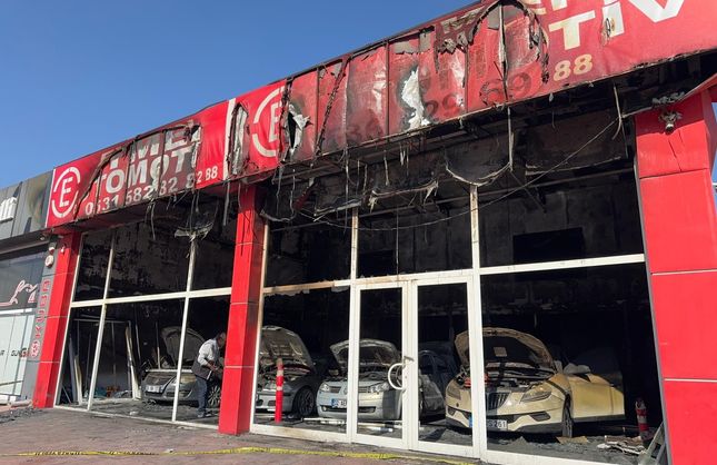 5 araç küle döndü