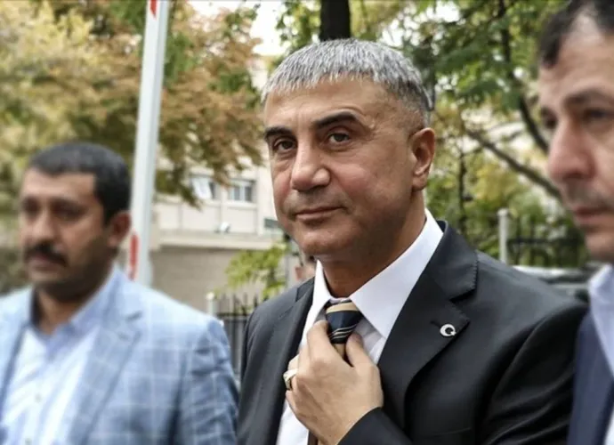 Sedat Peker öğrencileri yalnız bırakmadı