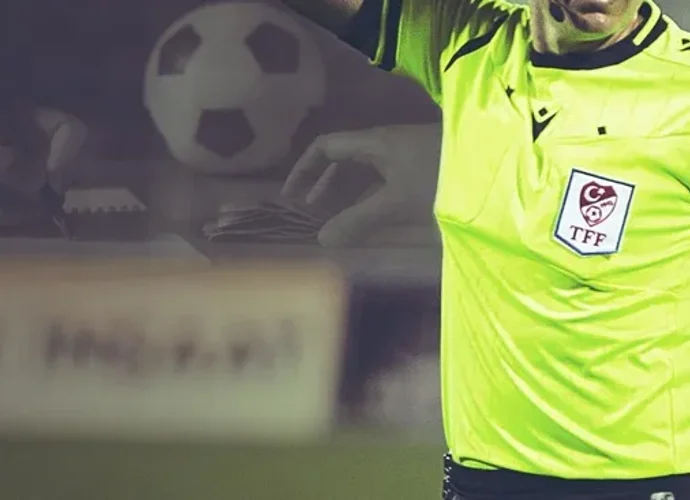 Karşılaşmaya saatler kala gözlemci değişti