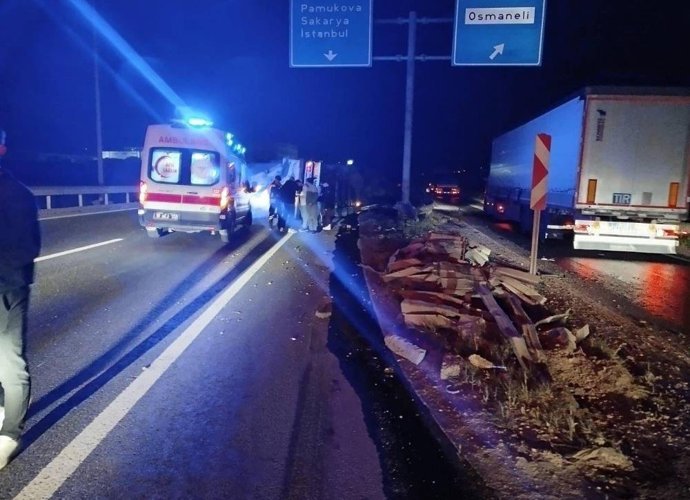 Sakarya yolunda korkunç kaza