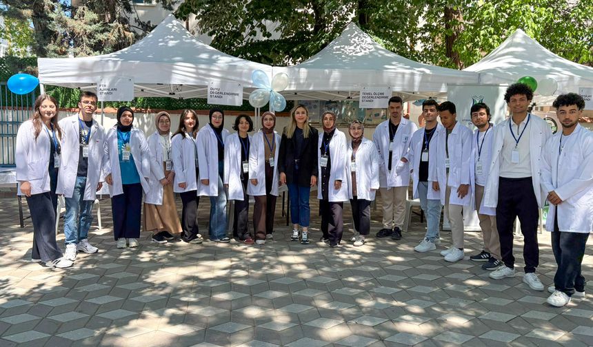 SUBÜ Sağlık Sokağı’nı Pamukova’da kurdu