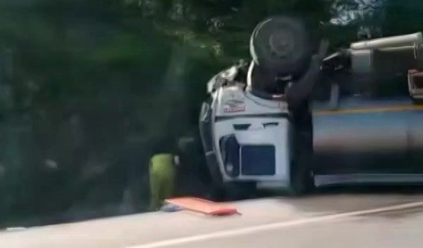 Devrilen tankere sıkışan SASKİ çalışanı yaşamını yitirdi