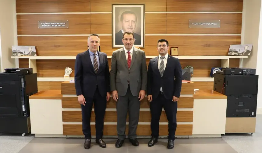 AK Parti Arifiye'de başkan değişimi!