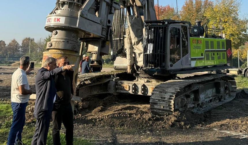 Sakarya'da şehir kütüphanesi için ilk kazma vuruldu