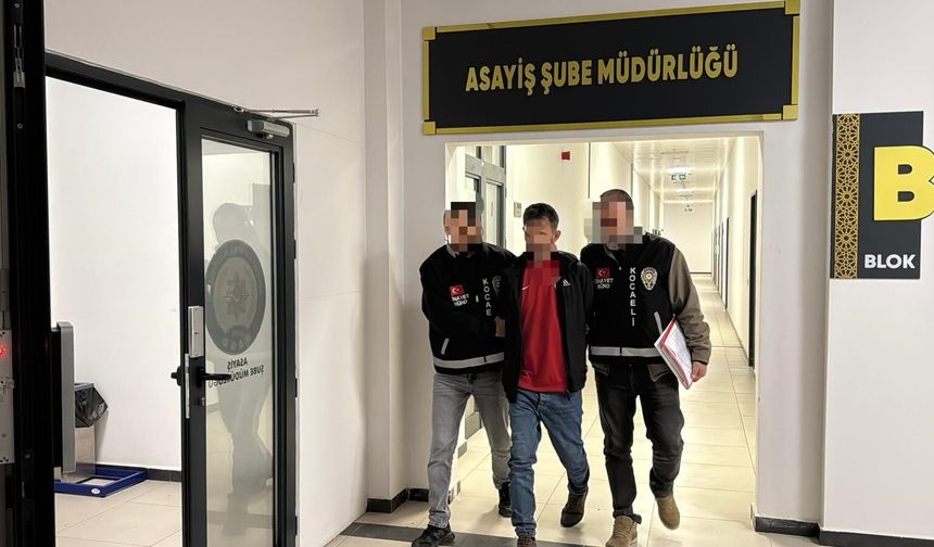 4 çocuğunun annesini 8 kez bıçaklayarak katletti