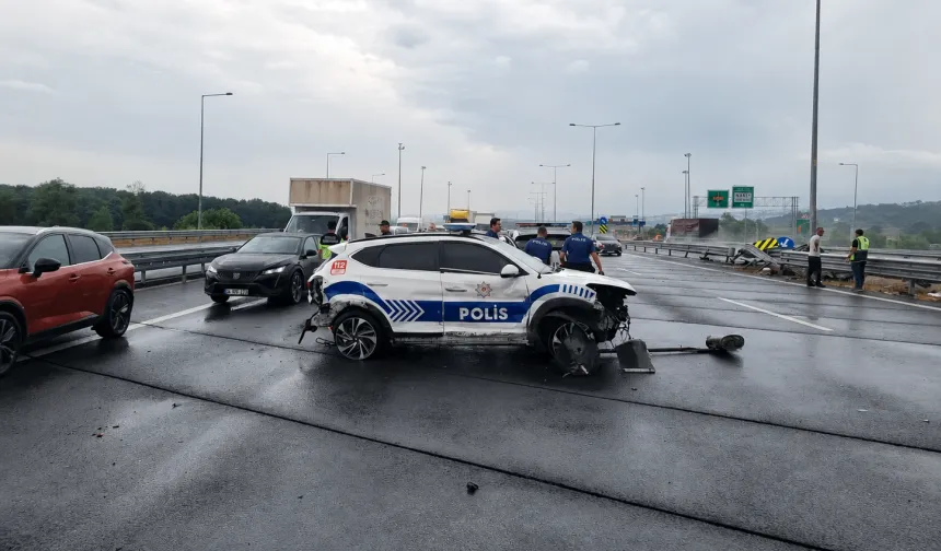 NATO Zirvesi'ne giden polisler kaza yaptı