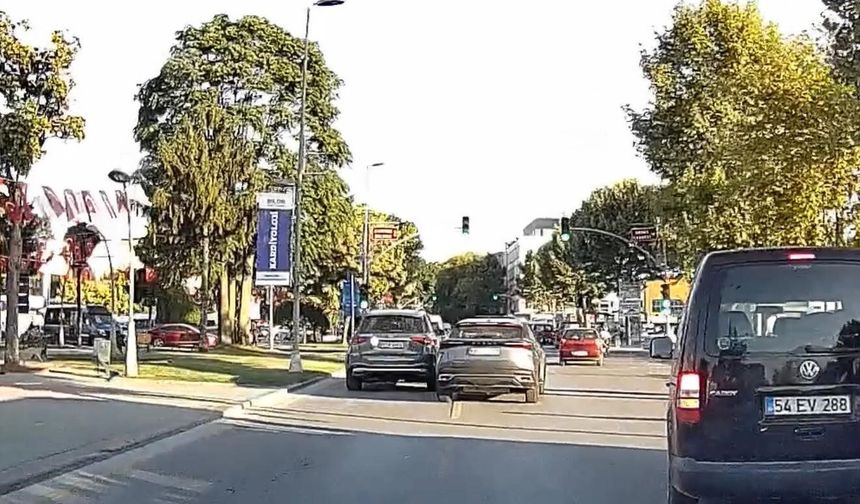 Trafikte faciaya davetiye çıkardı