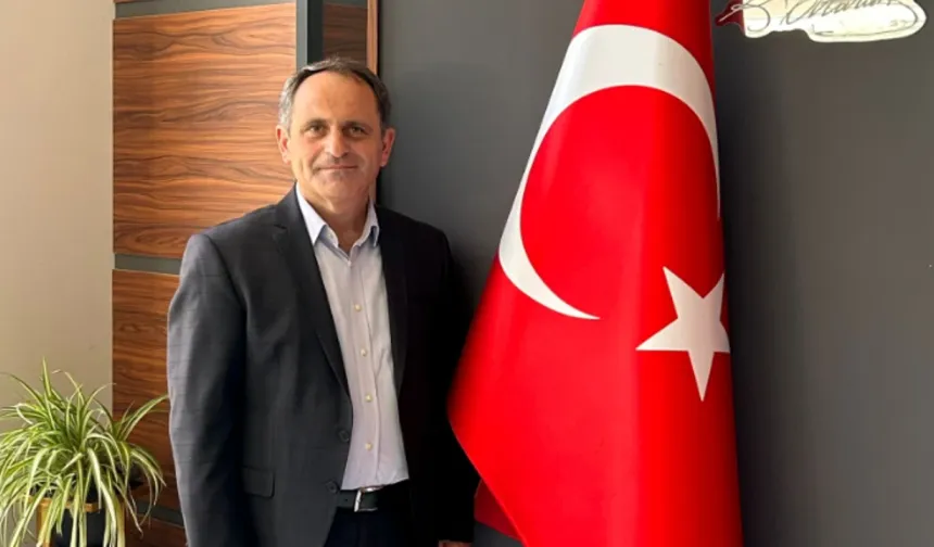 Ecevit Keleş CHP'den ihraç edildi