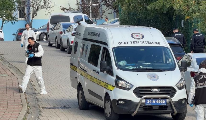 Bahçeşehir'de okulda bıçaklı saldırı