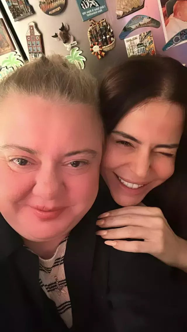 Simge Sagin In En Zor Gunu Ablasi Nilay Sagin 18637200 9345 M