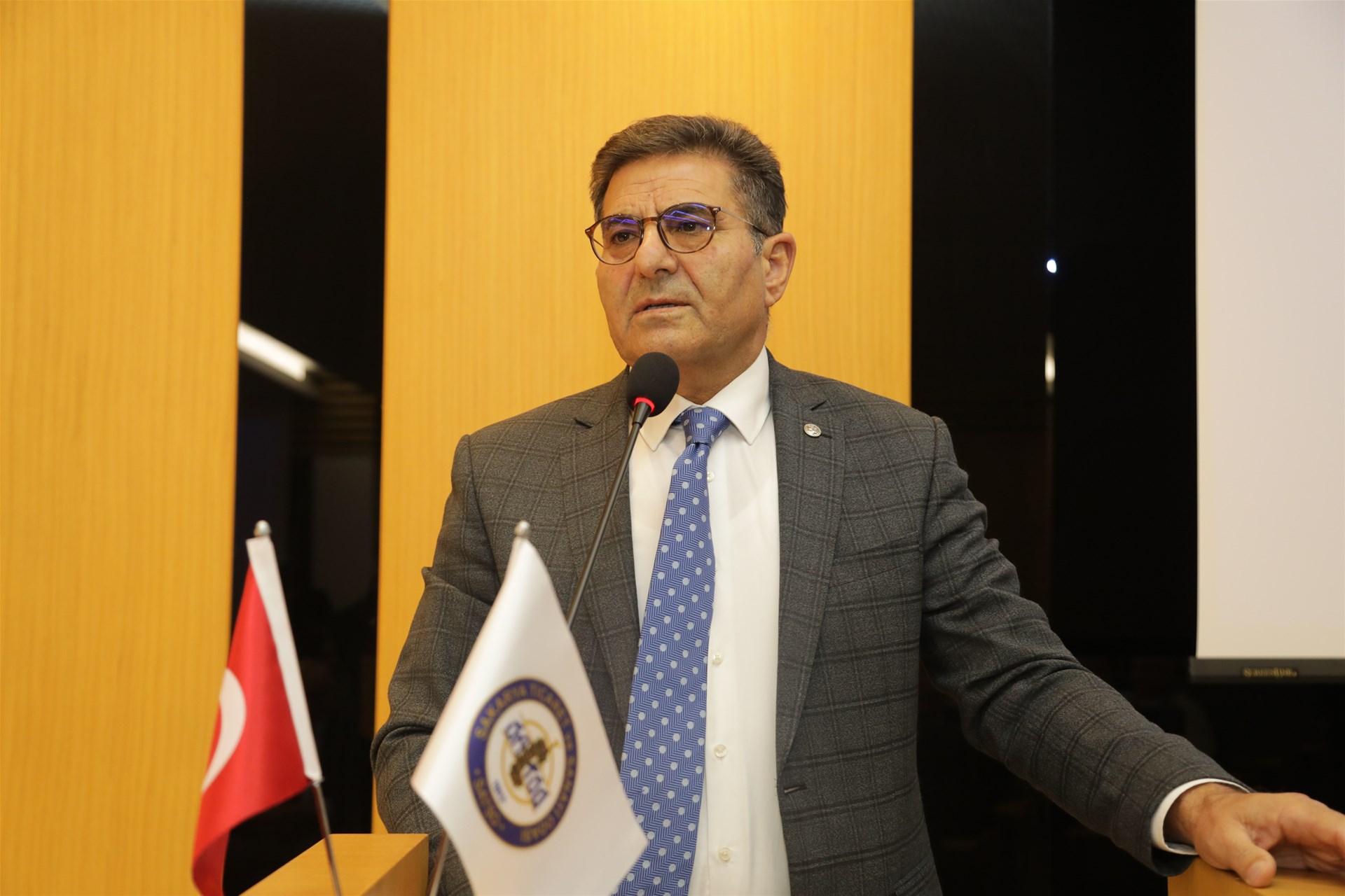 480Acb05E2F64396Bf4B92E7C8D82D3Bdbf6F3255Ca843Baa2B294887Bfc6587