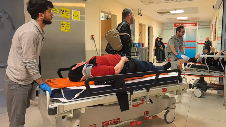 Aw569421 03 1761810209 565 X750