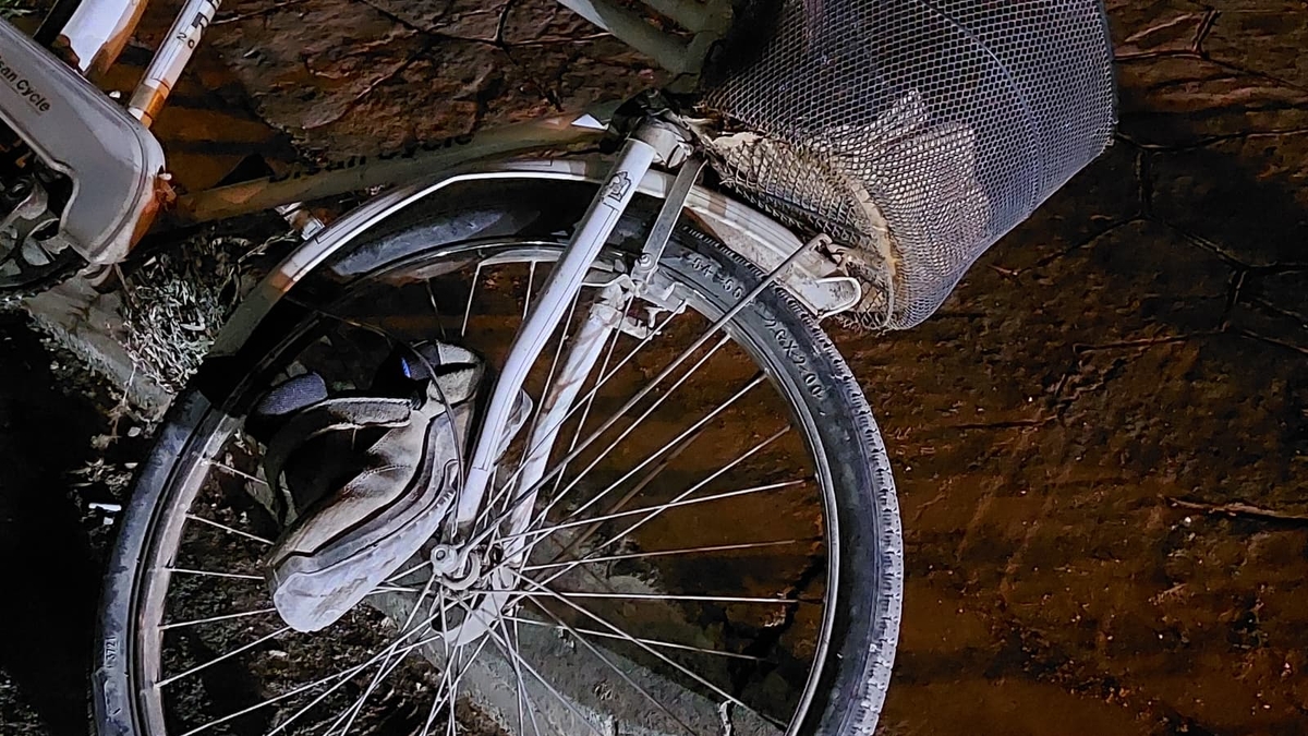 Motosiklet Ile Bisiklet Carpisti Yasli Adam Yarali 61762 2025 10 31 00 04 02