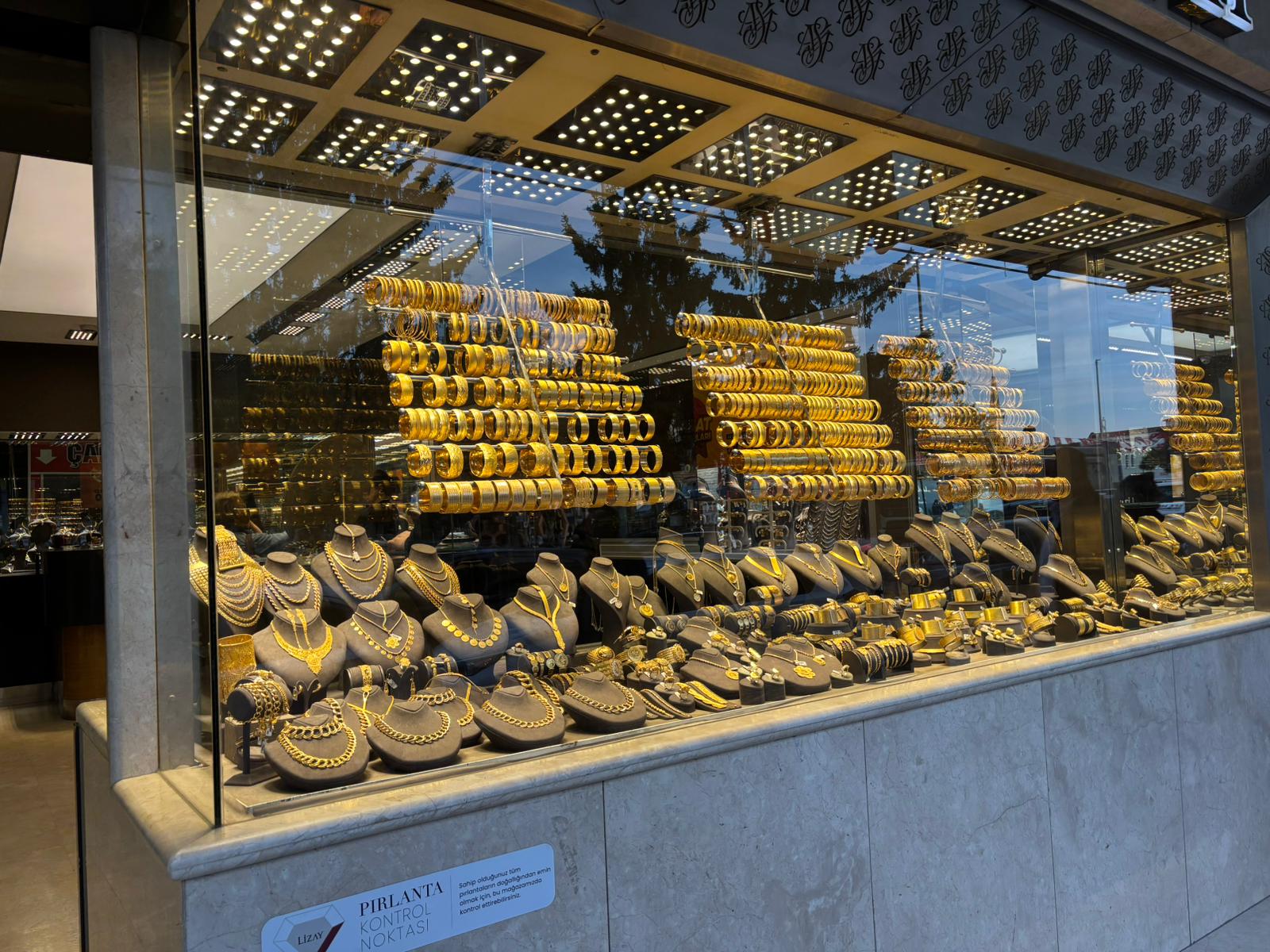 Whatsapp Görsel 2025 10 21 Saat 17.39.23 Ae15875B