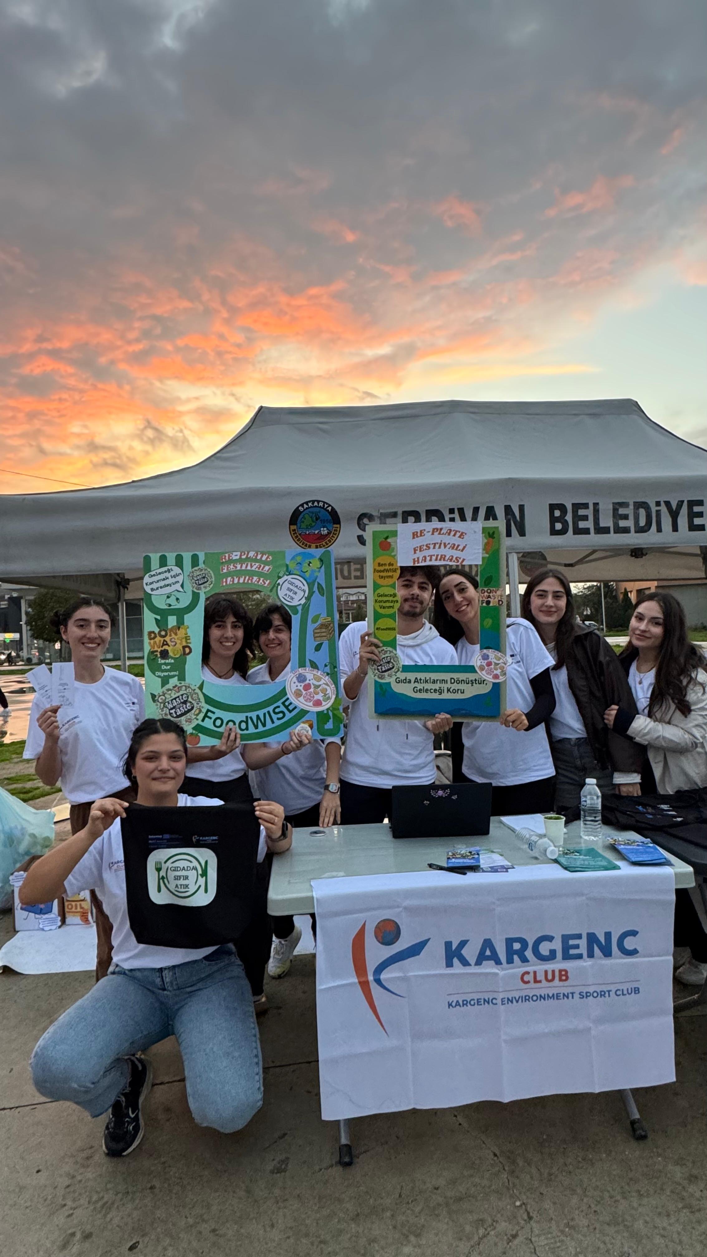 6E870F33 0Ce6 424A Afa4 C5E968122569