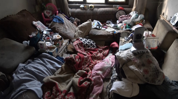 Aw574073 04 1762420650 76 X750