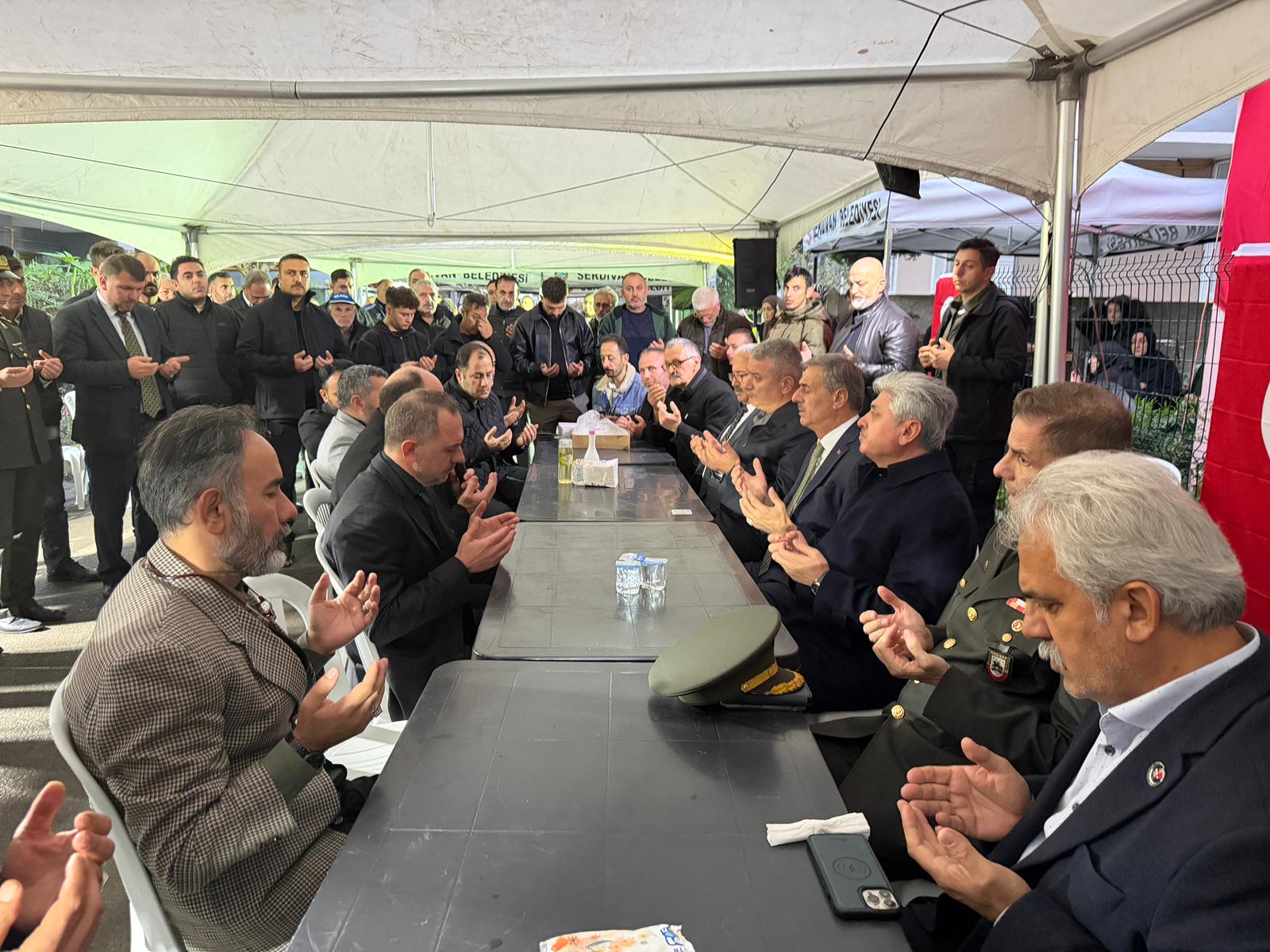 G5K Fjwa X E A A6Fo O