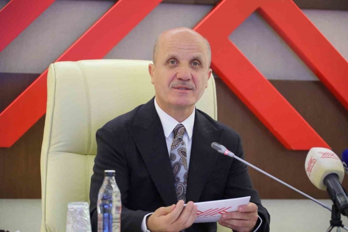 Sok Gelisme Universiteyi 3 Yilda Bitirmek Mumkun Yok Baskani Ozvar Duyurdu 1 1763398395