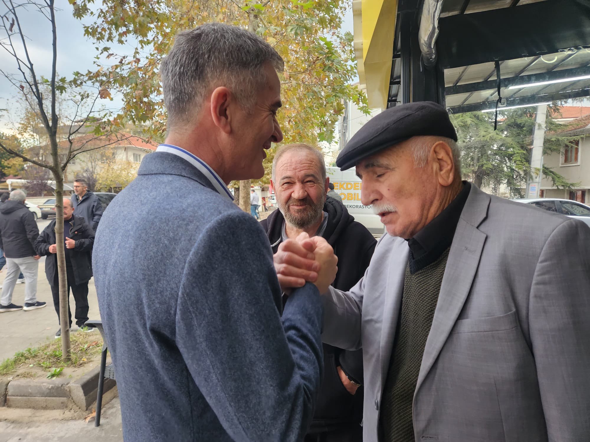 G7Oiq3 F Wk A E R Tiw