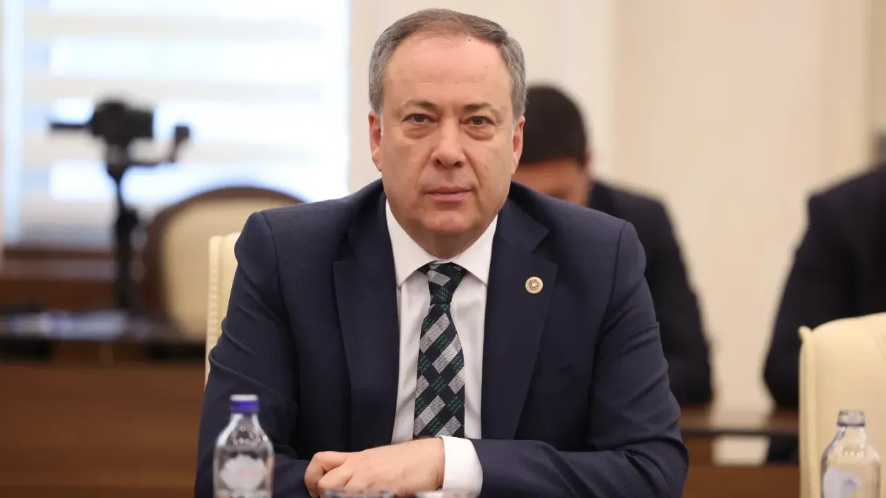 9Ed7C1B6 0150 4407 Ab3A Ae89Bf771627 1758452977