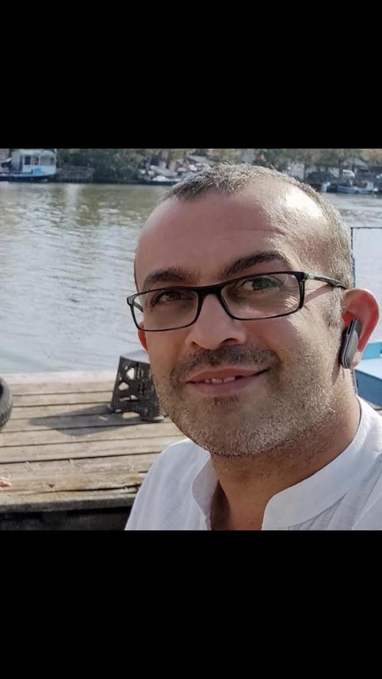 2 evlat sahibi baba kalbine yenildi