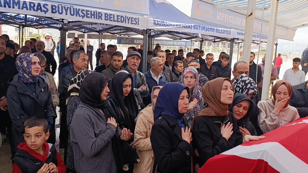 Almina'nın cenazesinde gözyaşları sel oldu