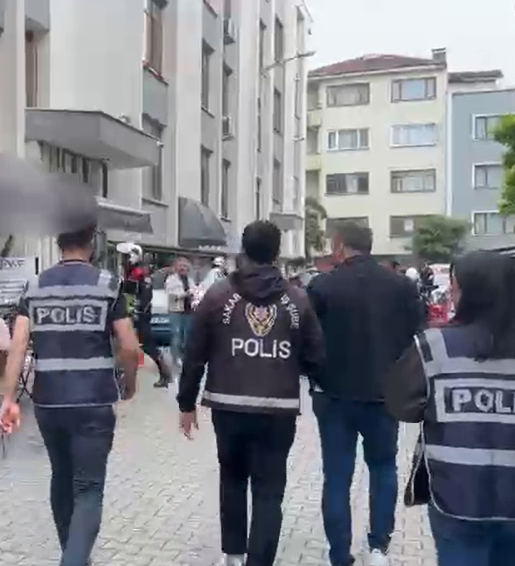 Çay ocağı görünümlü fuhuş çetesine darbe