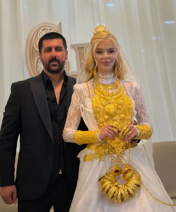 0X0 Son Dakika Vanli Kara Haydar Mehmet Fatih Tancalan Gozaltinda Cagla Oz Ile Dugununde Takilan Altin Ve Paralar 1788849862162