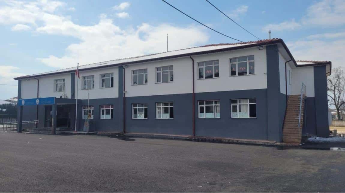 Akyazı'da 24 derslikli yeni okul için geri sayım başladı